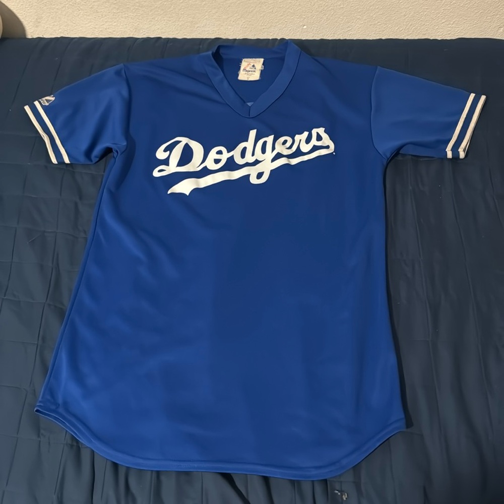 Men’s majestic Dodgers jersey size M